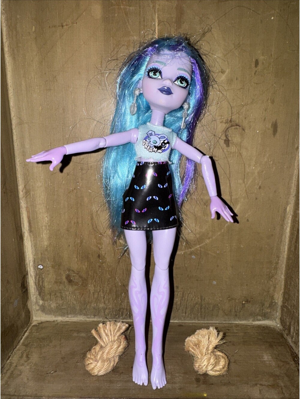 Monster High doll MH G3 Skulltimate Secrets 3 Neon Frights Twyla doll